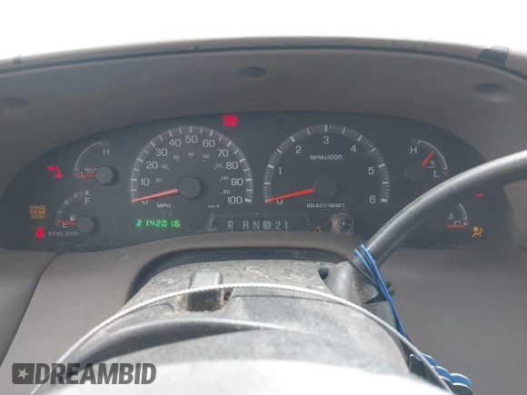 2000 Ford F-150 XL with VIN 1FTRX18L1YNA08999, listed as a IAAI auction lot 41988747 with 214,201 mi miles. Bid and sale history available at carsss.com. Image 7.
