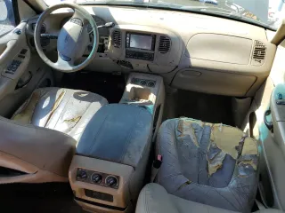 2001 Ford Expedition Eddie Bauer with VIN 1FMRU17L41LA95384, listed as a Copart auction lot 65800784 with Not provided miles and Salvage title. Bid and sale history available at DreamBid. Image 8.