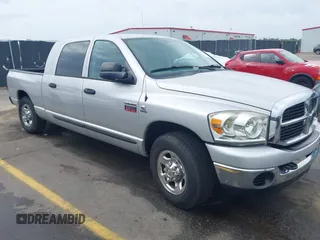 2007 Dodge 2500 SLT z VIN 3D7KR29A07G826364, wystawiony jako IAAI lot #41912506 z przebiegiem 215 749 mil mil oraz . Historia ofert i sprzedaży dostępna na DreamBid. Obrazek 1.