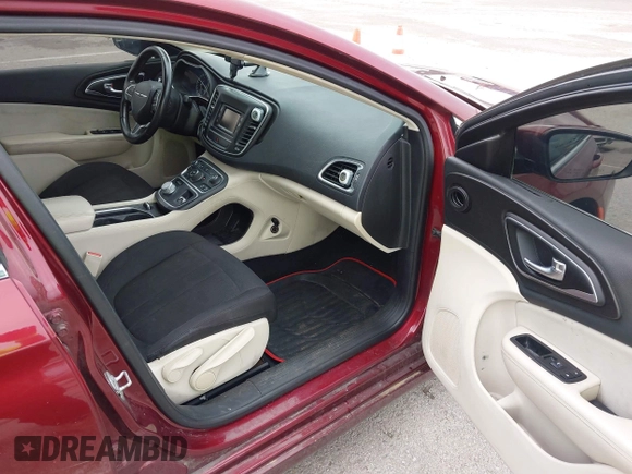2015 Chrysler 200 Limited with VIN 1C3CCCAB4FN602566, listed as a IAAI auction lot 42173381 with 250,808 mi miles. Bid and sale history available at carsss.com. Image 5.