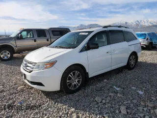 2011 Honda Odyssey EX-L with VIN 5FNRL5H63BB002480, listed as a Copart auction lot 84211304 with 160,316 mi miles and Salvage Title. Bid and sale history available at carsss.com. Image 1.