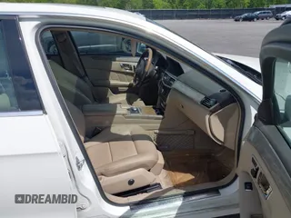2011 Mercedes-Benz E-Class E 350 Luxury with VIN WDDHF8HB0BA422696, listed as a IAAI auction lot 42006732 with 147,653 mi miles. Bid and sale history available at carsss.com. Image 5.