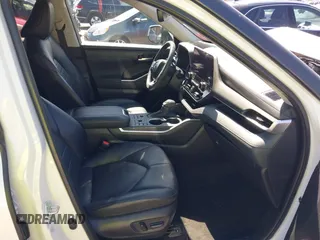 2023 Toyota Highlander L with VIN 5TDKDRBHXPS044812, listed as a IAAI auction lot 42026730 with 27,591 mi miles and . Bid and sale history available at DreamBid. Image 5.
