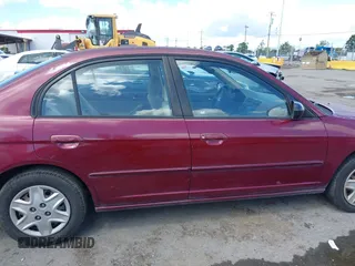 2003 Honda Civic LX z VIN 2HGES16573H527575, wystawiony jako IAAI lot #42248342 z przebiegiem 101 242 mil mil oraz . Historia ofert i sprzedaży dostępna na DreamBid. Obrazek 13.