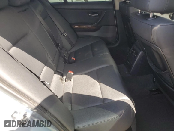 2007 BMW 3 Series 328i with VIN WBAVC53547FZ71265, listed as a Copart auction lot 54000075 with 130,559 mi miles and Salvage title. Bid and sale history available at DreamBid. Image 10.