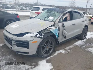 2024 Porsche Cayenne with VIN WP1BA2AY1RDA52862, listed as a IAAI auction lot 41262541 with 13,084 mi miles and . Bid and sale history available at DreamBid. Image 18.