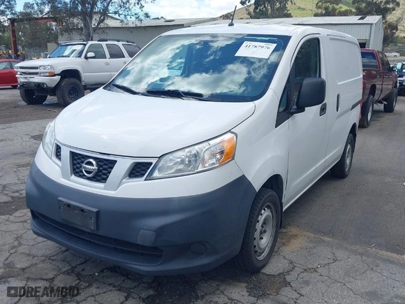 2015 Nissan NV200 SV with VIN 3N6CM0KNXFK705753, listed as a IAAI auction lot 41787976 with 208,539 mi miles. Bid and sale history available at carsss.com. Image 2.