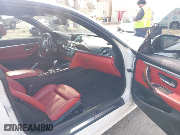 2015 BMW 4 Series 435i с VIN WBA3T3C58FP939536, выставлен на аукционе IAAI как лот 41849369 с пробегом 97 924 миль миль и . История ставок и продаж доступна на DreamBid. Изображение 5.