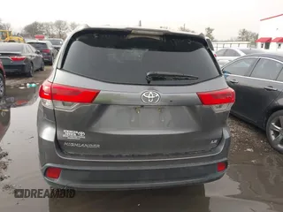 2018 Toyota Highlander LE with VIN 5TDZZRFH0JS249069, listed as a IAAI auction lot 41710956 with 83,598 mi miles and . Bid and sale history available at DreamBid. Image 16.