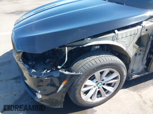 2015 BMW 5 Series 528i with VIN WBA5A5C51FD516003, listed as a IAAI auction lot 42386713 with 105,317 mi miles and . Bid and sale history available at DreamBid. Image 6.