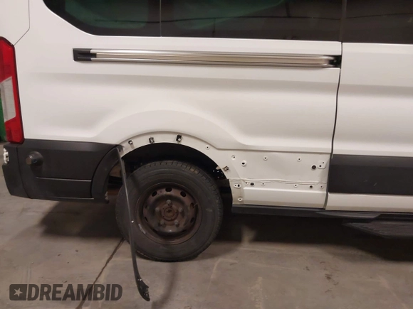 2019 Ford Transit Passenger XL with VIN 1FBZX2YM7KKA22871, listed as a IAAI auction lot 41721561 with 112,189 mi miles. Bid and sale history available at carsss.com. Image 20.