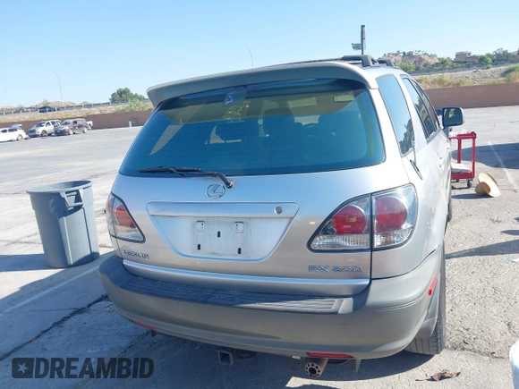 2001 Lexus RX 300 with VIN JTJGF10UX10101387, listed as a IAAI auction lot 42510195 with 327,822 mi miles and . Bid and sale history available at DreamBid. Image 16.