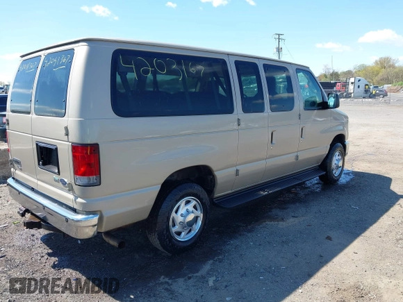 2013 Ford Econoline Passenger XL with VIN 1FBNE3BL4DDA77103, listed as a IAAI auction lot 42031367 with 111,291 mi miles and . Bid and sale history available at DreamBid. Image 4.