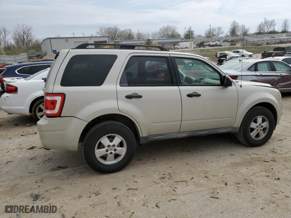 2009 Ford Escape XLT with VIN 1FMCU93G39KC49775, listed as a Copart auction lot 48070834 with 123,888 mi miles and Salvage Title. Bid and sale history available at carsss.com. Image 3.