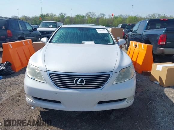 2008 Lexus LS 460 z VIN JTHBL46F285070311, wystawiony jako IAAI lot #42035847 z przebiegiem 220 321 mil mil oraz . Historia ofert i sprzedaży dostępna na DreamBid. Obrazek 12.