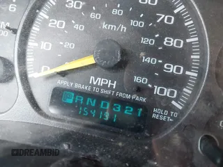 2002 Chevrolet Suburban LT with VIN 3GNEC16T02G312958, listed as a IAAI auction lot 41571427 with 154,191 mi miles. Bid and sale history available at carsss.com. Image 15.