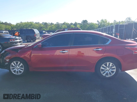 2015 Nissan Altima 2.5 S with VIN 1N4AL3AP9FN888824, listed as a IAAI auction lot 42037037 with 192,509 mi miles. Bid and sale history available at carsss.com. Image 14.