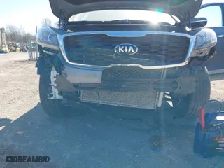 2020 Kia Sorento LX with VIN 5XYPGDA36LG635684, listed as a IAAI auction lot 41819989 with 95,876 mi miles. Bid and sale history available at carsss.com. Image 6.