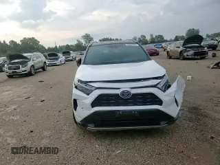 2024 Toyota RAV4 Hybrid XSE z VIN 2T3E6RFV5RW053717, wystawiony jako Copart lot #63863505 z przebiegiem 14 665 mil mil oraz Szkoda całkowita • Salvage title. Historia ofert i sprzedaży dostępna na DreamBid. Obrazek 13.