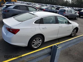 2018 Chevrolet Malibu LT z VIN 1G1ZD5ST6JF266758, wystawiony jako Copart lot #48915725 z przebiegiem 92 105 mil mil oraz Nie do naprawy • Non repairable. Historia ofert i sprzedaży dostępna na DreamBid. Obrazek 3.