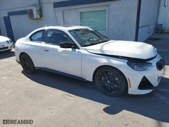 2024 BMW 2 Series M240i with VIN 3MW43CM04R8E68141, listed as a Copart auction lot 78689784 with 2,917 mi miles and Salvage Title. Bid and sale history available at carsss.com. Image 4.