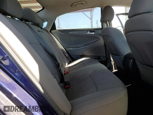 2013 Hyundai Sonata GLS z VIN 5NPEB4AC4DH521702, wystawiony jako Copart lot #56234855 z przebiegiem 111 191 mil mil oraz Szkoda całkowita • Salvage title. Historia ofert i sprzedaży dostępna na DreamBid. Obrazek 10.