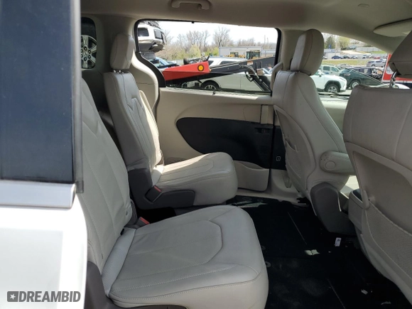 2017 Chrysler Pacifica Touring-L with VIN 2C4RC1BG7HR759650, listed as a Copart auction lot 51430685 with 16,918 mi miles and Salvage Title. Bid and sale history available at carsss.com. Image 11.