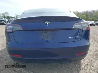 2018 Tesla Model 3 Long Range Battery z VIN 5YJ3E1EB7JF088224, wystawiony jako IAAI lot #42097665 z przebiegiem Nie podano mil oraz . Historia ofert i sprzedaży dostępna na DreamBid. Obrazek 15.