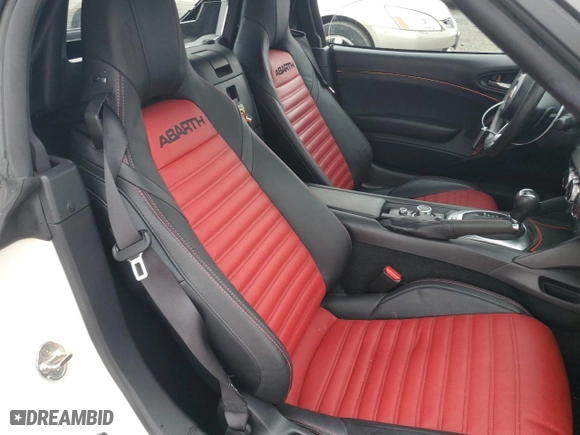 2020 FIAT 124 Spider Abarth with VIN JC1NFAEKXL0145861, listed as a Copart auction lot 84888424 with 20,429 mi miles and Salvage Title. Bid and sale history available at carsss.com. Image 10.