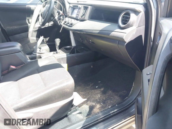 2017 Toyota RAV4 LE z VIN 2T3BFREV8HW667907, wystawiony jako IAAI lot #42130136 z przebiegiem 129 831 mil mil oraz . Historia ofert i sprzedaży dostępna na DreamBid. Obrazek 5.