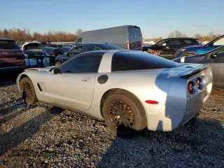 2002 Chevrolet Corvette with VIN 1G1YY22G725105103, listed as a Copart auction lot 78628364 with 47,502 mi miles and Salvage Title. Bid and sale history available at carsss.com. Image 2.