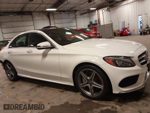 2018 Mercedes-Benz C 300 z VIN WDDWF4KB8JR351384, wystawiony jako IAAI lot #42421670 z przebiegiem 41 814 mil mil oraz . Historia ofert i sprzedaży dostępna na DreamBid. Obrazek 14.