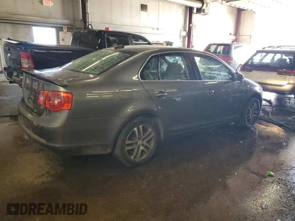 2006 Volkswagen Jetta 2.5L with VIN 3VWSF71K16M790850, listed as a Copart auction lot 85517484 with 117,423 mi miles and Salvage title. Bid and sale history available at DreamBid. Image 3.