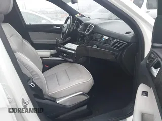 2014 Mercedes-Benz GL-Class GL 550 with VIN 4JGDF7DEXEA328392, listed as a IAAI auction lot 41187269 with 1 mi miles. Bid and sale history available at carsss.com. Image 5.