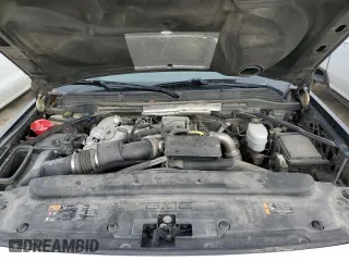 2019 GMC Sierra 2500HD Denali with VIN 1GT12SEY3KF127706, listed as a Copart auction lot 45339035 with 0 mi miles and Salvage Title. Bid and sale history available at carsss.com. Image 11.