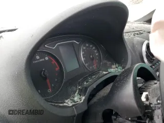 2015 Audi A3 Prestige z VIN WAUKFGFF4F1105040, wystawiony jako Copart lot #44913815 z przebiegiem Nie podano mil oraz Szkoda całkowita • Salvage title. Historia ofert i sprzedaży dostępna na DreamBid. Obrazek 9.