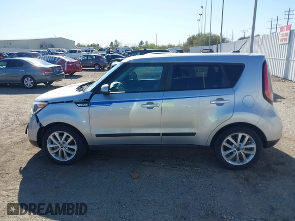 2019 Kia Soul + with VIN KNDJP3A56K7639781, listed as a IAAI auction lot 41846340 with 103,212 mi miles. Bid and sale history available at carsss.com. Image 14.