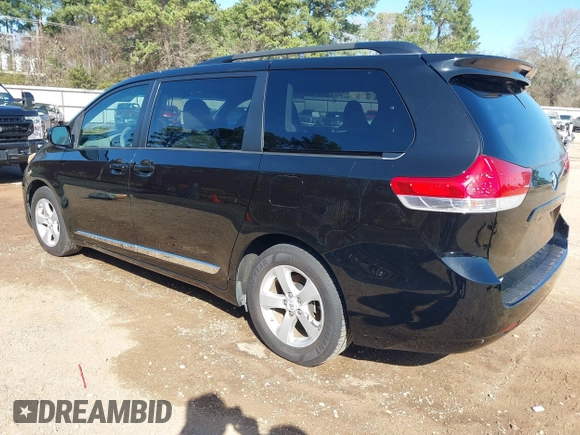 2012 Toyota Sienna LE AAS with VIN 5TDKK3DC6CS238848, listed as a IAAI auction lot 41728728 with 142,240 mi miles. Bid and sale history available at carsss.com. Image 3.