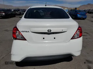 2016 Nissan Versa S z VIN 3N1CN7AP4GL884530, wystawiony jako Copart lot #50576085 z przebiegiem 79 627 mil mil oraz Szkoda całkowita • Salvage title. Historia ofert i sprzedaży dostępna na DreamBid. Obrazek 6.