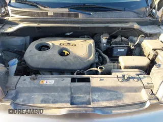 2018 Kia Soul + with VIN KNDJP3A55J7535782, listed as a IAAI auction lot 41807092 with 104,240 mi miles. Bid and sale history available at carsss.com. Image 6.