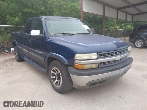 2000 Chevrolet Silverado 2500 LS z VIN 1GCFC29U5YE259603, wystawiony jako IAAI lot #42426550 z przebiegiem 229 438 mil mil oraz . Historia ofert i sprzedaży dostępna na DreamBid. Obrazek 1.