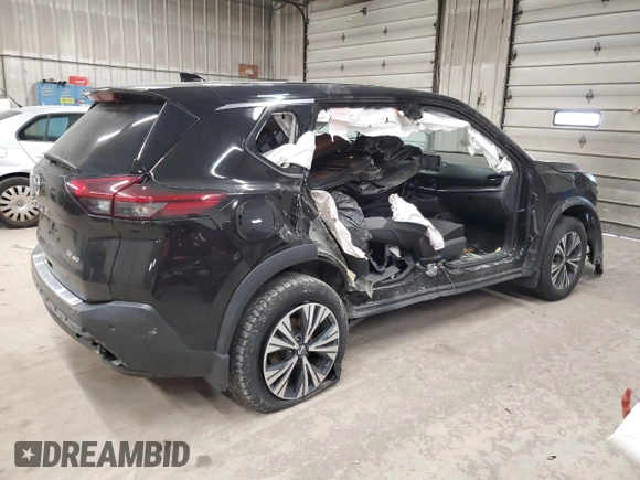 2021 Nissan Rogue SV z VIN 5N1AT3BB9MC771102, wystawiony jako Copart lot #52547865 z przebiegiem 105 602 mil mil oraz Szkoda całkowita • Salvage title. Historia ofert i sprzedaży dostępna na DreamBid. Obrazek 3.