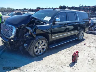 2016 GMC Yukon XL Denali with VIN 1GKS1HKJ5GR435925, listed as a IAAI auction lot 41727259 with 137,098 mi miles. Bid and sale history available at carsss.com. Image 17.