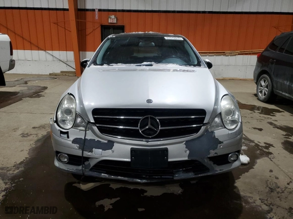 2010 Mercedes-Benz R-Class R 350 BlueTEC with VIN 4JGCB2FE0AA108471, listed as a Copart auction lot 87842015 with 185,516 mi miles and Salvage Title. Bid and sale history available at carsss.com. Image 5.