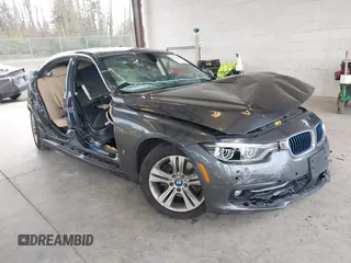 2017 BMW 3 Series 330e iPerformance with VIN WBA8E1C36HA156286, listed as a IAAI auction lot 41939997 with Not Provided miles. Bid and sale history available at carsss.com. Image 1.