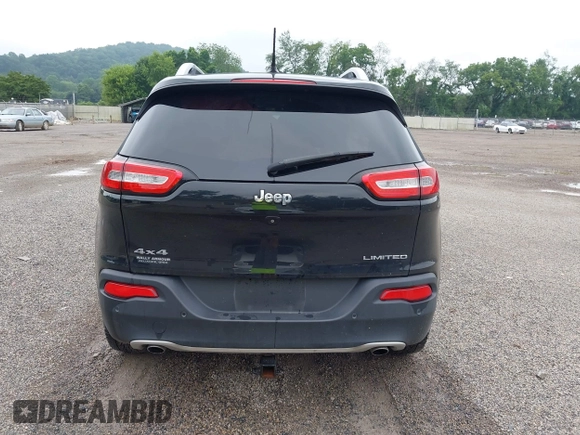 2014 Jeep Cherokee Limited with VIN 1C4PJMDS2EW120384, listed as a IAAI auction lot 42667778 with 121,206 mi miles and . Bid and sale history available at DreamBid. Image 17.
