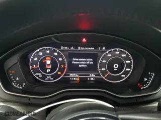 2019 Audi A4 Premium Plus with VIN WAUENAF48KN005618, listed as a Copart auction lot 89062075 with 35,073 mi miles and Salvage Title. Bid and sale history available at carsss.com. Image 9.