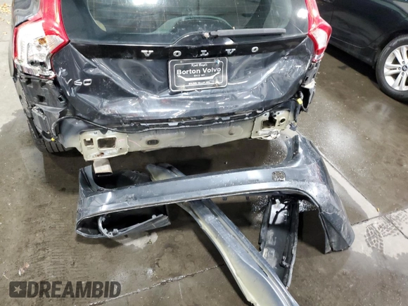 2015 Volvo V60 T5 Drive-E Premier z VIN YV140MEK4F1261731, wystawiony jako Copart lot #65625862 z przebiegiem 118 842 mil mil oraz . Historia ofert i sprzedaży dostępna na DreamBid. Obrazek 9.