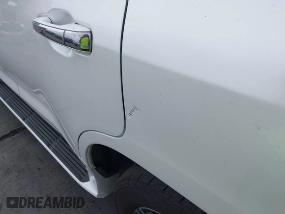 2018 Lexus LX 570 z VIN JTJHY7AX6J4265951, wystawiony jako IAAI lot #41919574 z przebiegiem 59 314 mil mil oraz . Historia ofert i sprzedaży dostępna na DreamBid. Obrazek 6.
