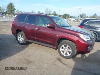 2011 Lexus GX 460 with VIN JTJBM7FX4B5030731, listed as a IAAI auction lot 41927548 with 274,098 mi miles. Bid and sale history available at carsss.com. Image 1.